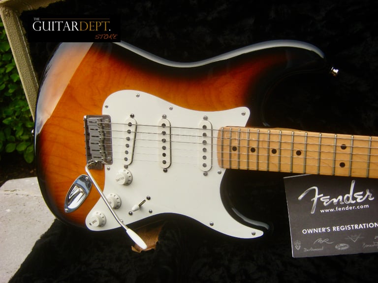 ♚ MINT ♚ 2001 FENDER American Standard STRATOCASTER USA ♚ SLIM C Neck ♚ 24 Yrs ! ♚ Professional