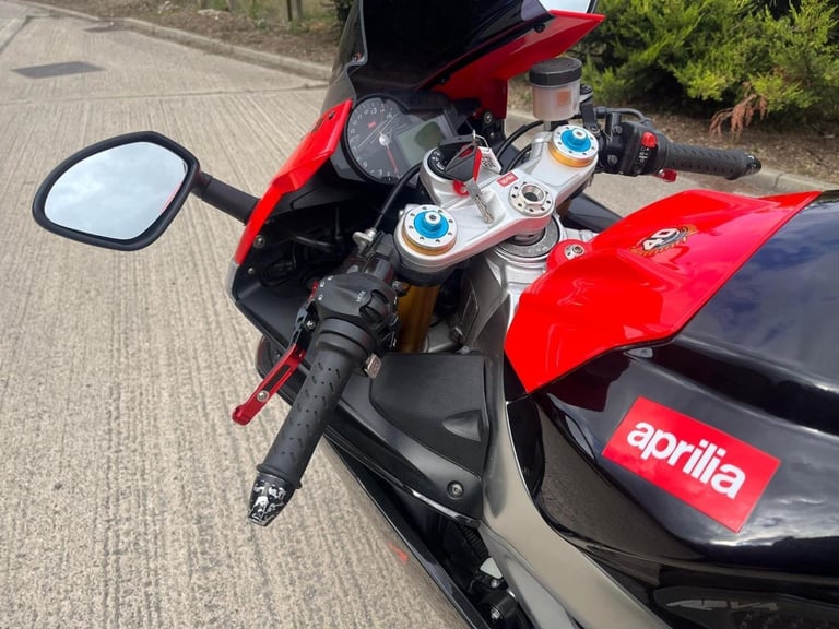 2012 12 APRILIA RSV 4 FACTORY A-PRC RSV1000 RSV4 APRC 1000 V4 STUNNING SPORTS