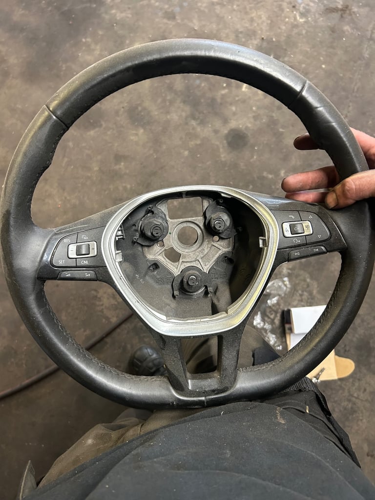 Vw scirocco R / mk7 golf flat bottom steering wheel 