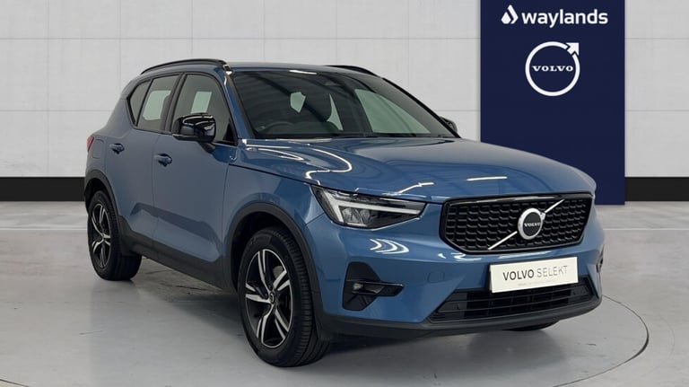 2022 Volvo XC40 Plus, B4 AWD mild hybrid, Petrol, Dark (Apple Car Play, BLIS) Estate Petrol Autom...