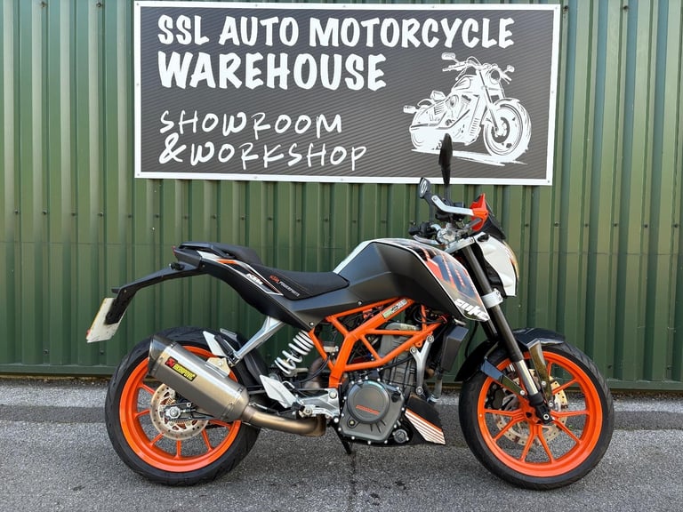 KTM 390 Duke 2014 only 3200 miles Akrapovic Exhaust Clean Bike Long MOT