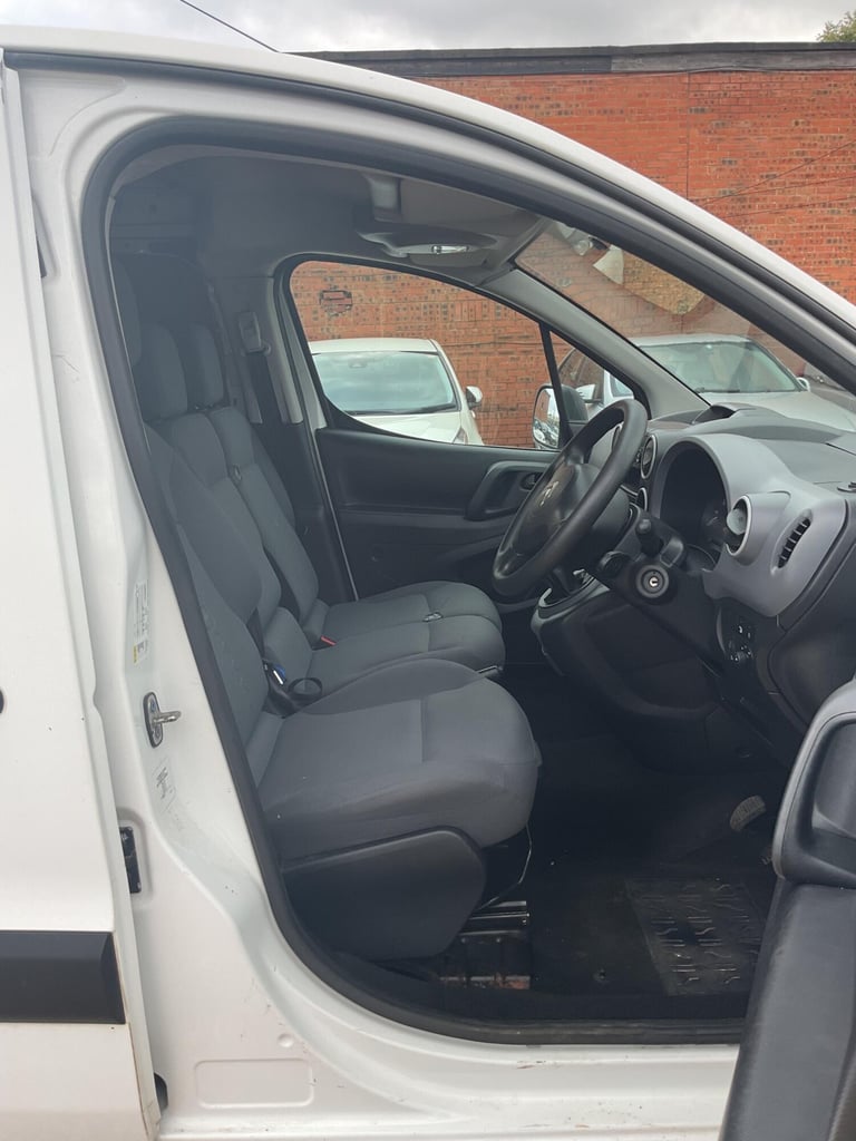 2015 Citroen Berlingo 1.6 HDi 750 LX L2 6dr PANEL VAN Diesel Manual
