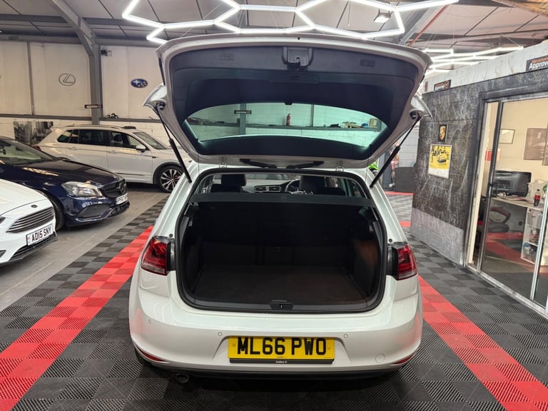 VOLKSWAGEN GOLF 1.6 TDI BlueMotion Tech GT Edition 2016