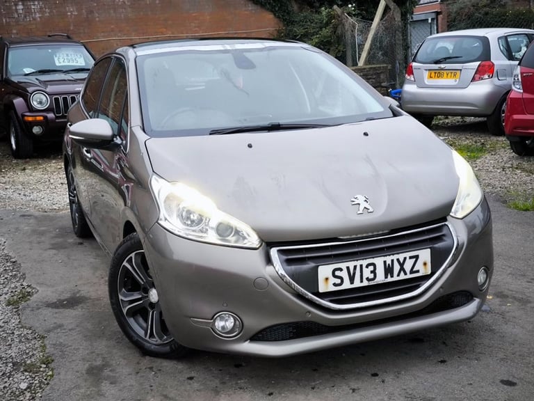 2013 13 PEUGEOT 208 1.6 E-HDI INTUITIVE 5D 92 BHP DIESEL