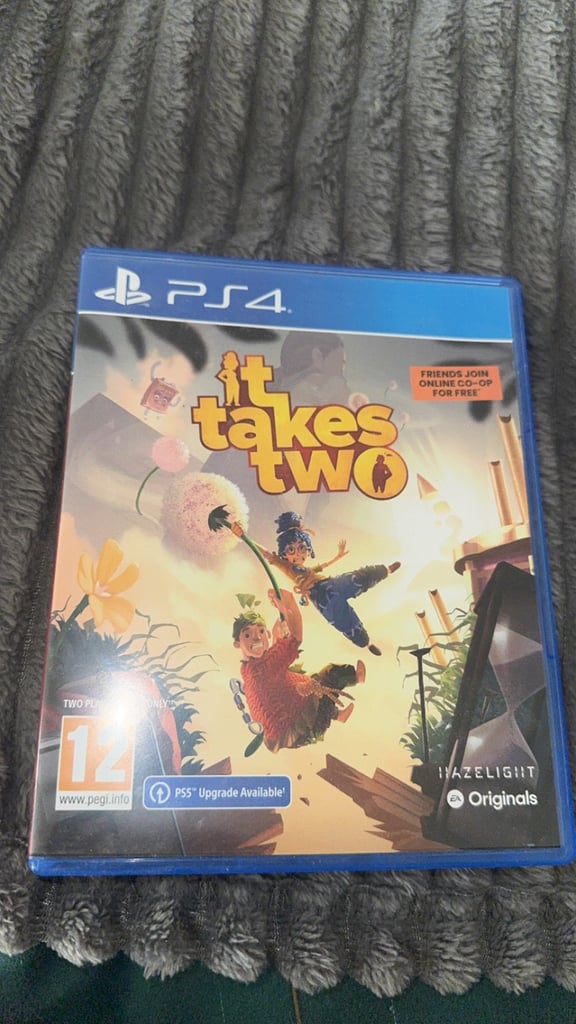 PS4 slim, 1 controller, 7 games, hdmi cable 