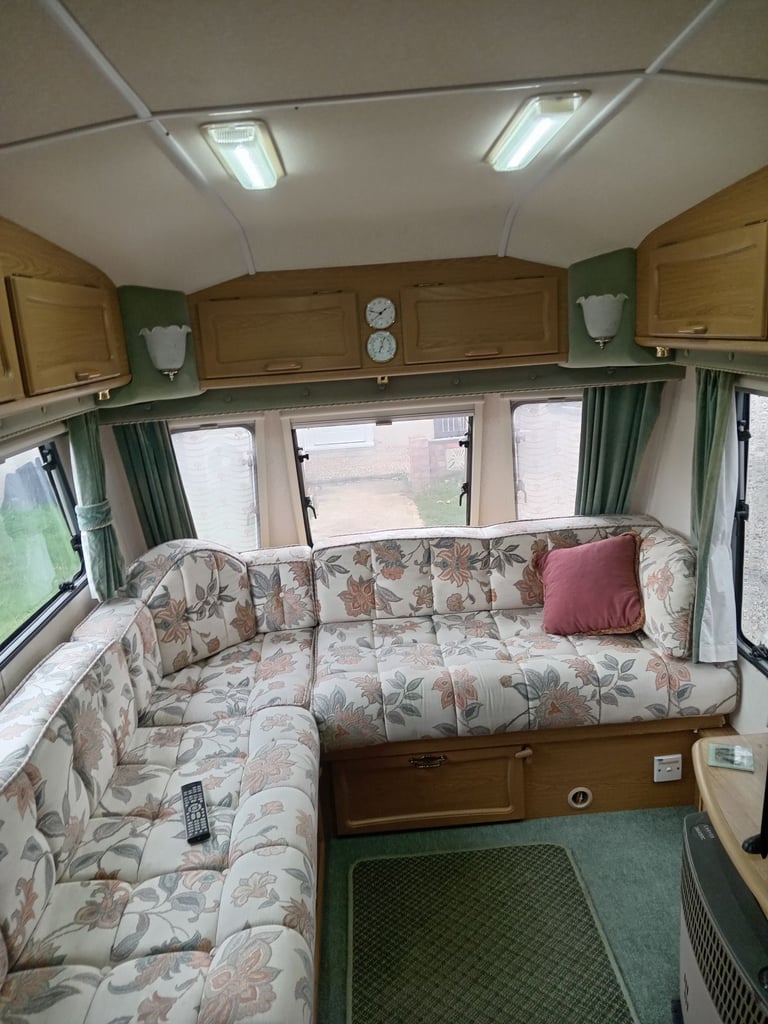 vanroyce caravan 2 berth
