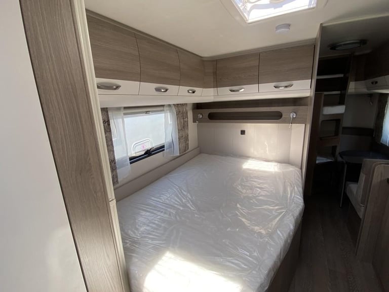 2023 HOBBY PRESTIGE 650 KFU 6 Berth Fixed bed and bunks UK authorised dealer