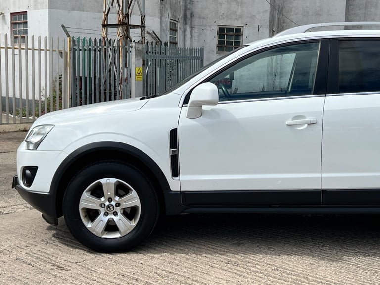 2013 Vauxhall Antara 2.4 Exclusiv 2WD Euro 5 5dr HATCHBACK Petrol Manual