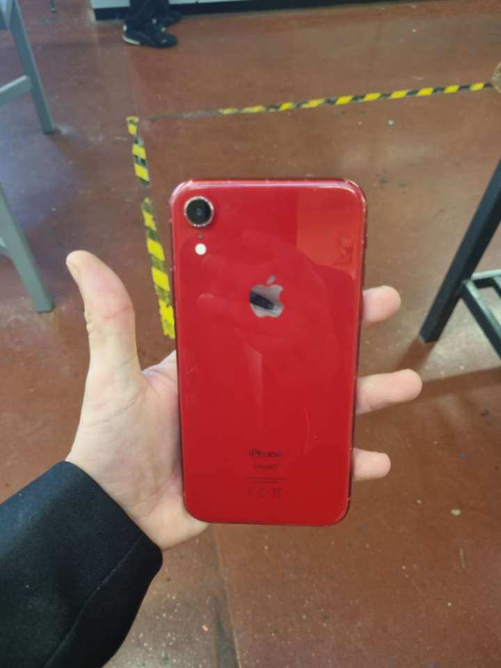 Iphone Xr £80