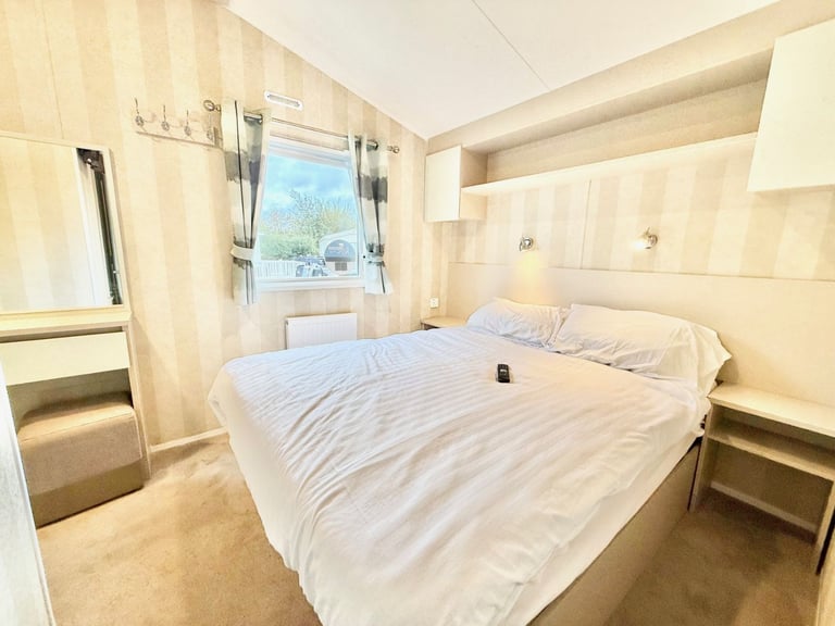 Huge 3 bed static caravan 8 berth clacton essex suffolk Orchards Beach london