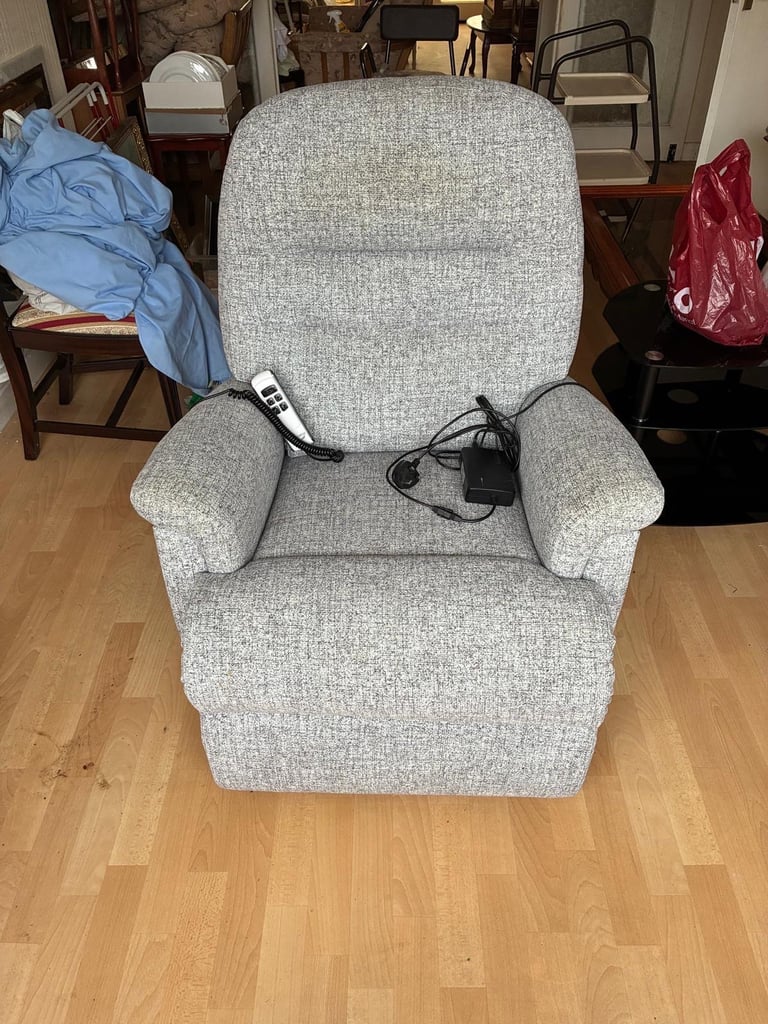 image for Keswick Sherborne small riser/recliner chair