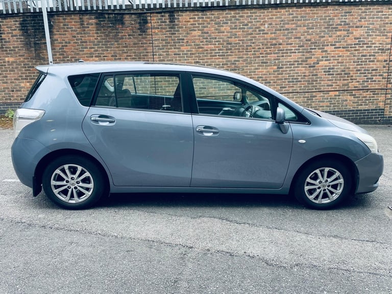 2010 Toyota Verso 1.6 V-matic TR 5dr MPV Petrol Manual