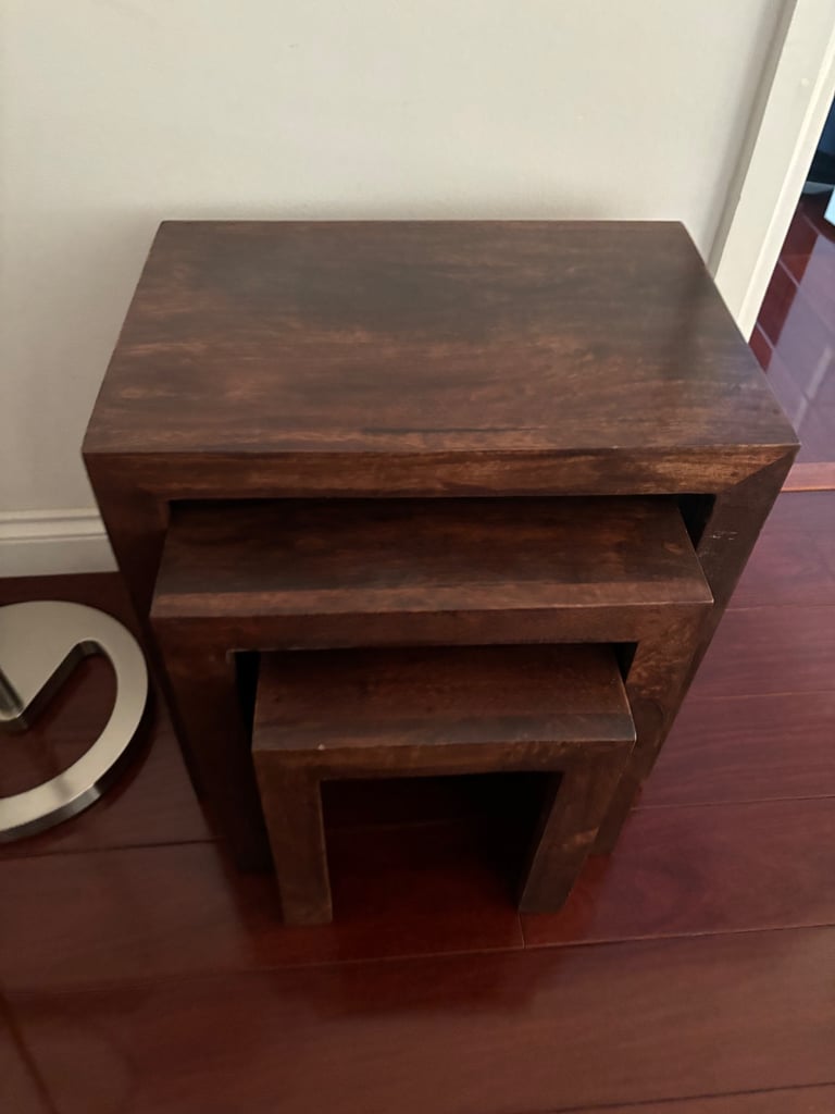 image for Nest of wooden tables (brown)