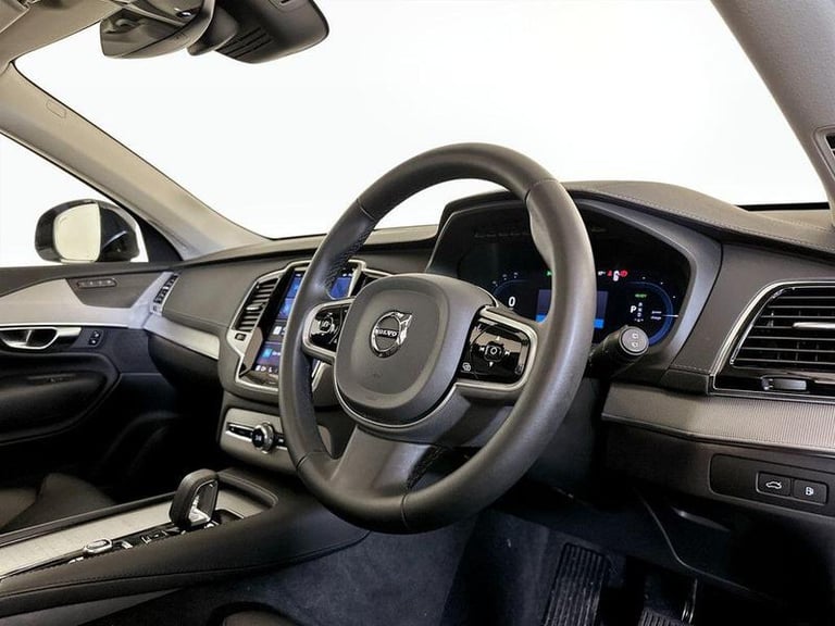2022 Volvo XC90 2.0h T8 Recharge 18.8kWh Plus Auto 4WD Euro 6 (s/s) 5dr Automatic SUV Hybrid Auto...
