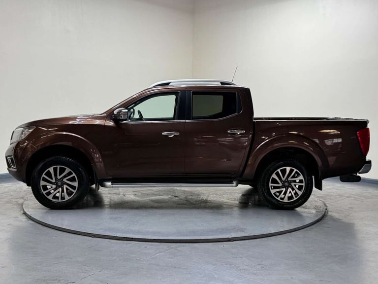 2016 Nissan Navara Double Cab Pick Up Tekna 2.3dCi 190 4WD Auto PICK UP DIESEL Automatic
