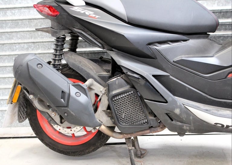 2022 22 APRILIA SR 125 GT SPORT SCOOTER LEARNER LEGAL 4K TRADE SALE NEW MOT
