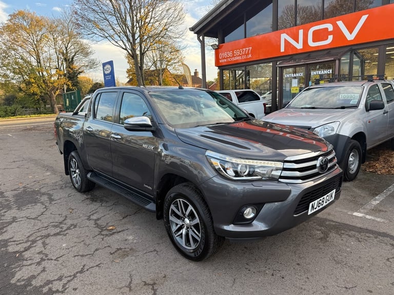 2018 Toyota Hilux Invincible D/Cab Pick Up 2.4 D-4D PICK UP DIESEL Manual