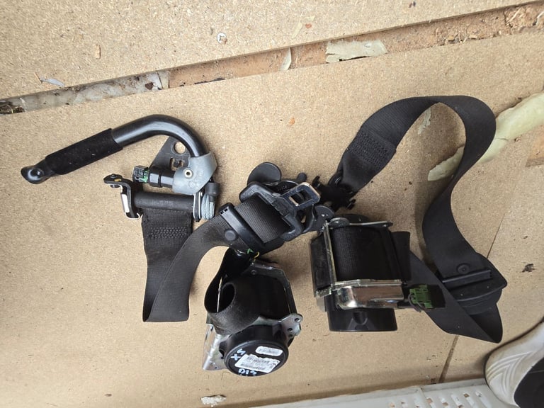 BMW X5 F15 FRONT SINGLE SEAT BELT Breaking Parts