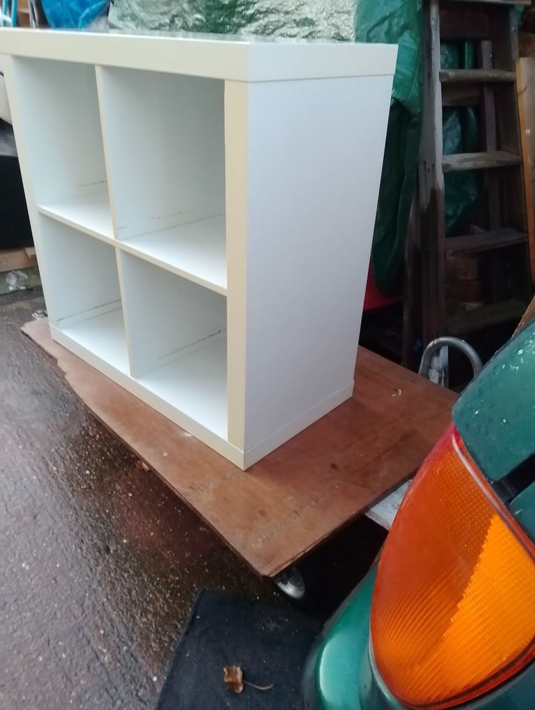 'Ikea Kallax ' storage unit in very good condition allround spotlessly clean 
