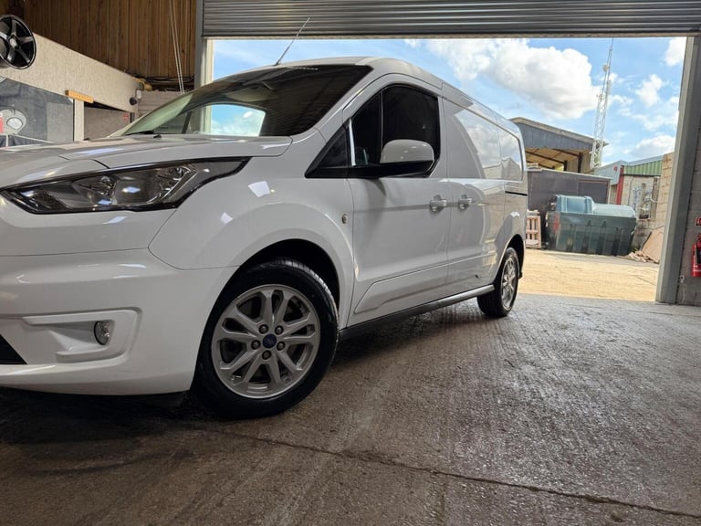 FORD TRANSIT CONNECT 1.5 240 EcoBlue Limited L2 Euro 6 (s/s) 5dr 2019