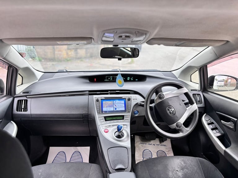 2019 Toyota Prius  HYBRID ELECTRIC Manual