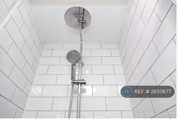 2 bedroom house in Denton, Denton, Manchester, M34 (2 bed) (#2650677)