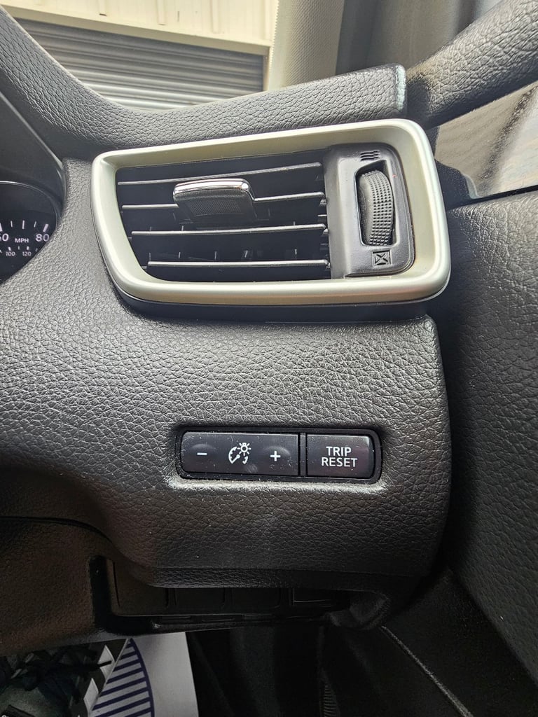 Nissan, QASHQAI, Hatchback, 2017, Manual, 1197 (cc), 5 doors