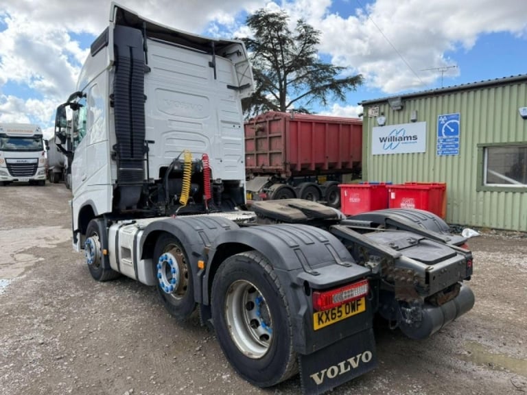 VOLVO FH 460 6x2 MID LIFT SLEEPER CAB TRACTOR UNIT