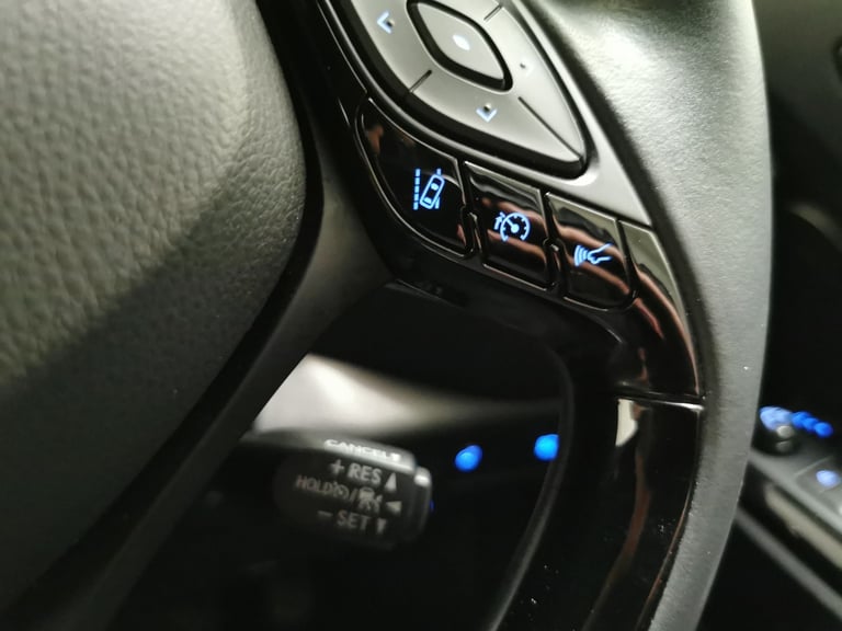 2022 Toyota C-HR 1.8 VVT-h GPF Excel SUV 5dr Petrol Hybrid CVT Euro 6 (s/s) (122 ps) - HEATE Suv ...
