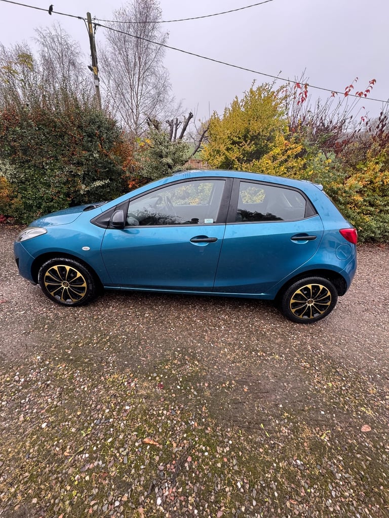 Mazda, 2, Hatchback, 2013, Manual, 1349 (cc), 5 doors