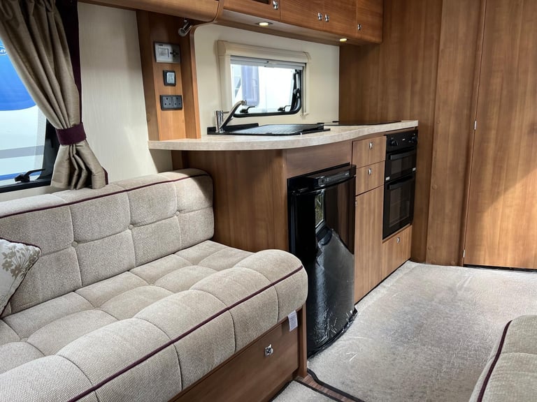 ⭐️ 2013/14 ELDDIS AFFINITY 482 ⭐️ 2 BERTH LUXURY TOURING CARAVAN ⭐️ ⭐️ 
