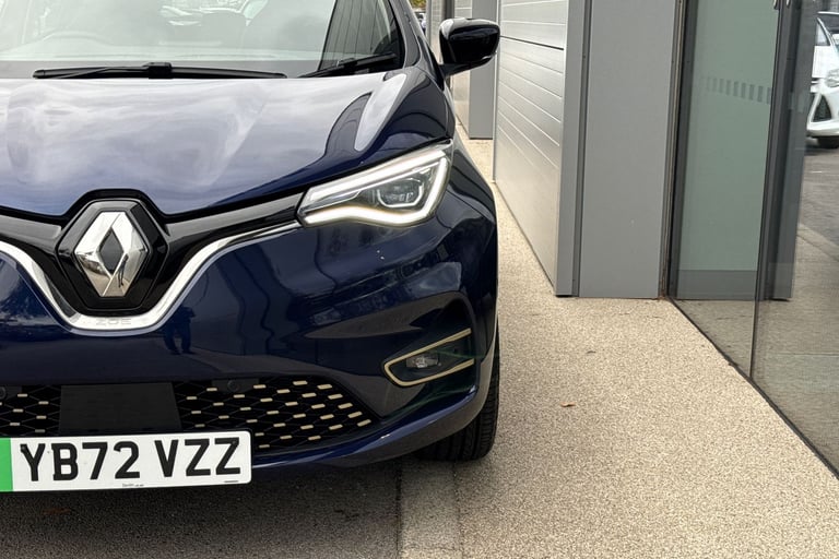 2022 Renault Zoe R135 EV50 52kWh Iconic Auto 5dr (Boost Charge) Hatchback ELECTRIC Automatic