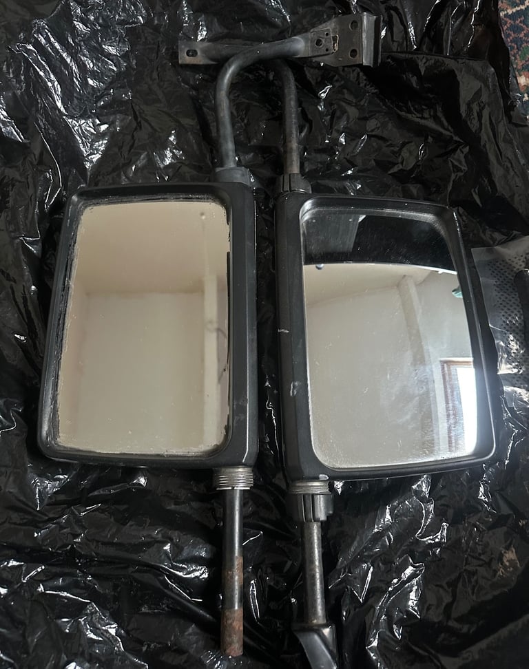 Mitsubishi Pajero Shogun MK1 83-90 Door wing chrome mirrors set  