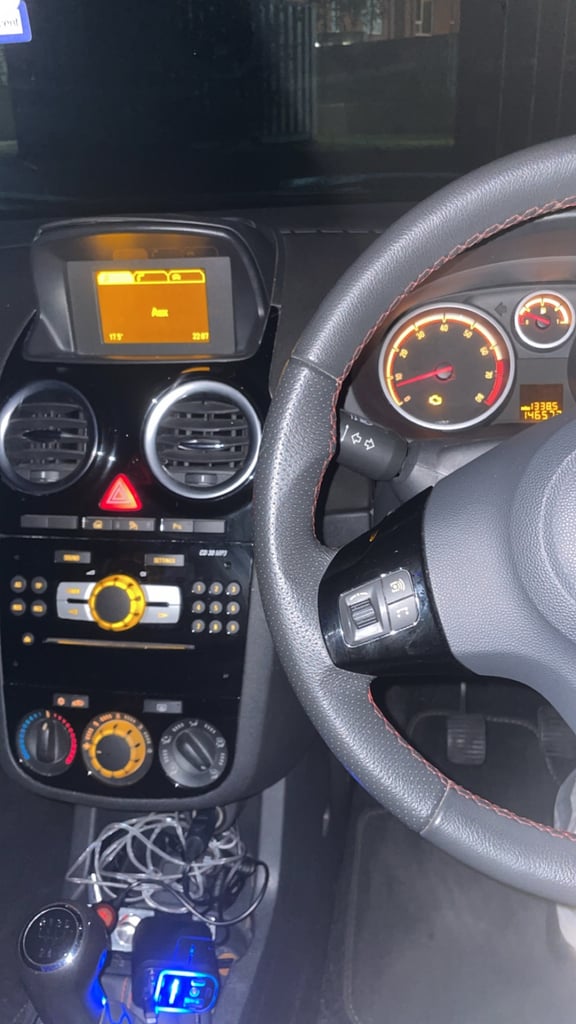 Vauxhall corsa 1.4 liter 2014