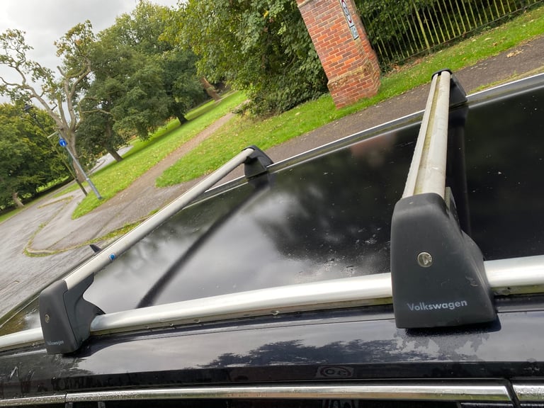 VW Volkswagen Passat roof bars