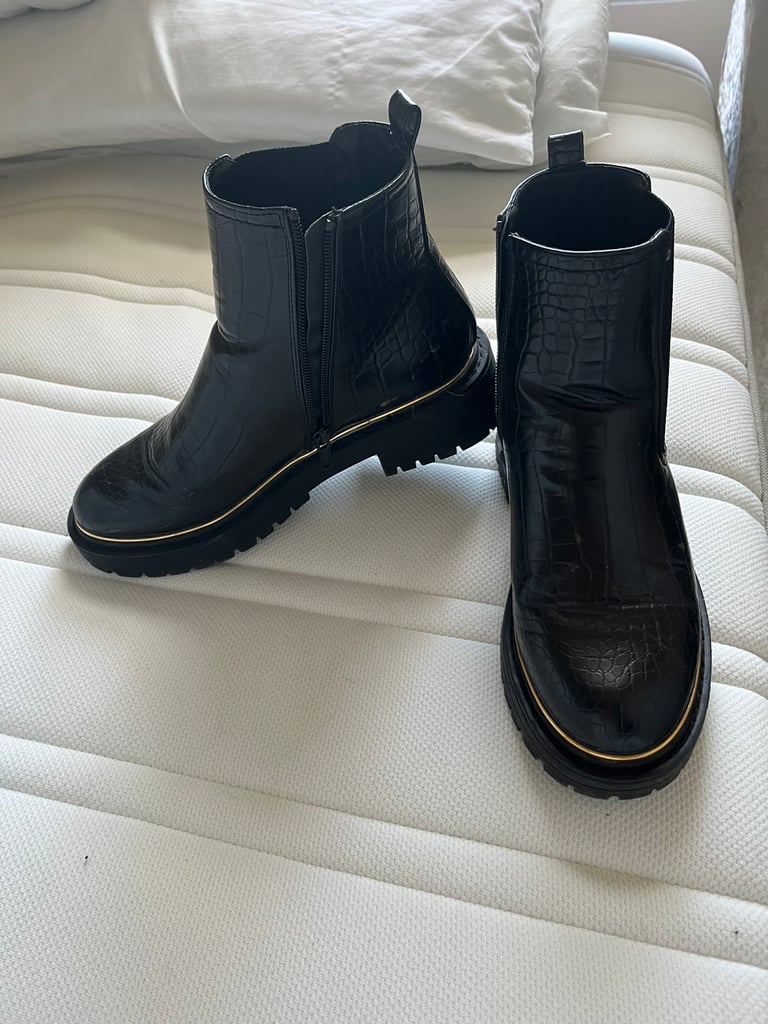 image for Ladies ankle boots