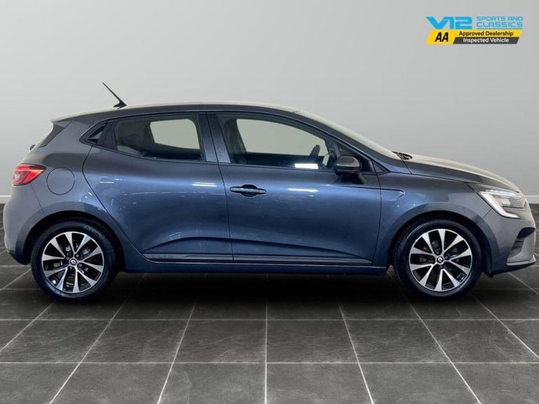 2022 Renault Clio 1.0 TCe Iconic Edition Euro 6 (s/s) 5dr Manual Hatchback Petrol Manual
