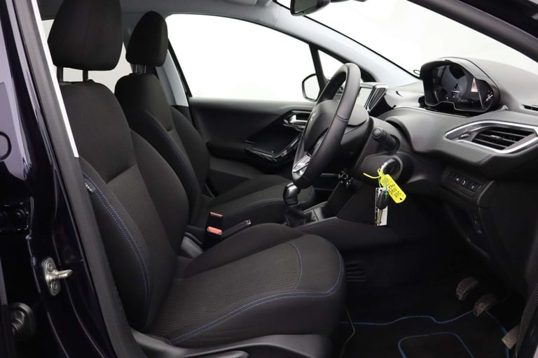 2019 Peugeot 208 1.2 208 Signature PureTech S/S 5dr Hatchback Petrol Manual