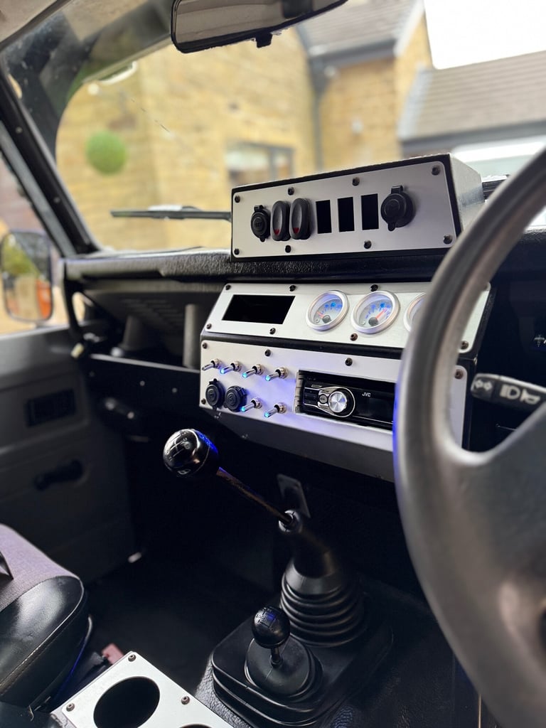 1997 P reg Land Rover Defender 90 300TDi 