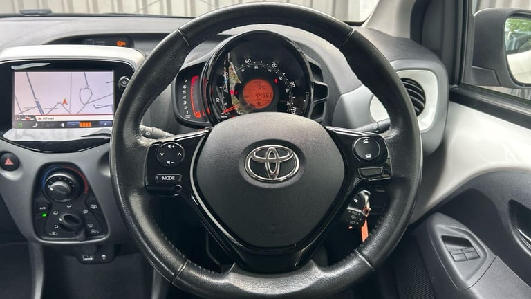 2019 Toyota AYGO 1.0 VVT-i x-play Hatchback 5dr Petrol Manual Euro 6 (71 ps) HATCHBACK Petrol Manual