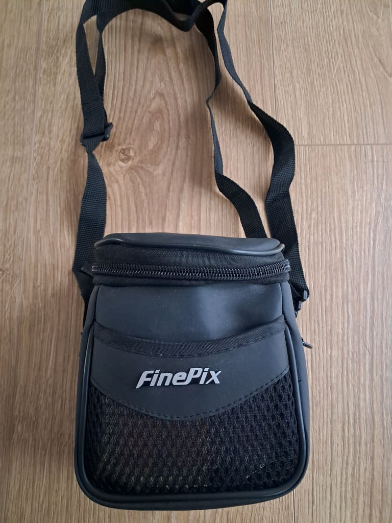Fuji Finepix 2500HD Digital Camara 