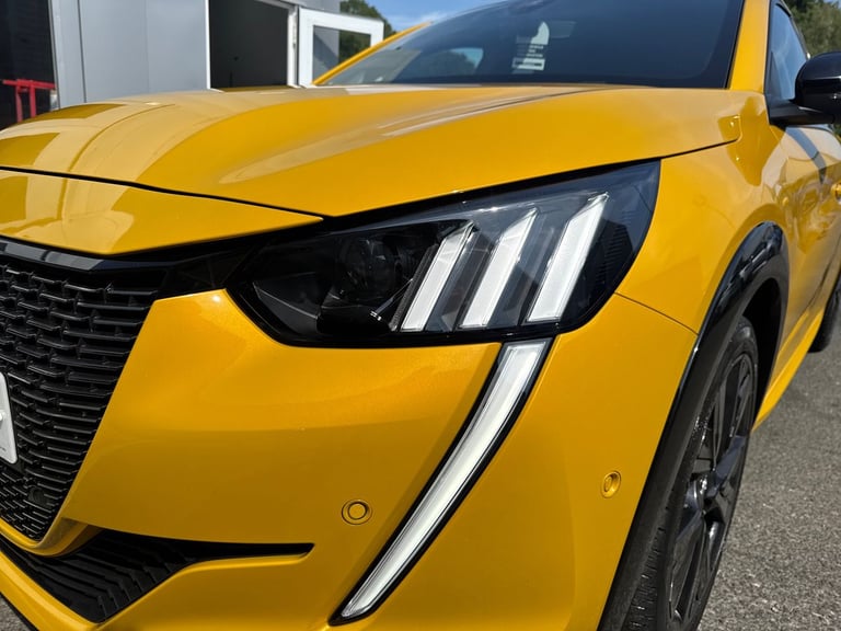 2022 Peugeot 208 1.2 PureTech 130 GT Premium 5dr EAT8 Hatchback Petrol Automatic