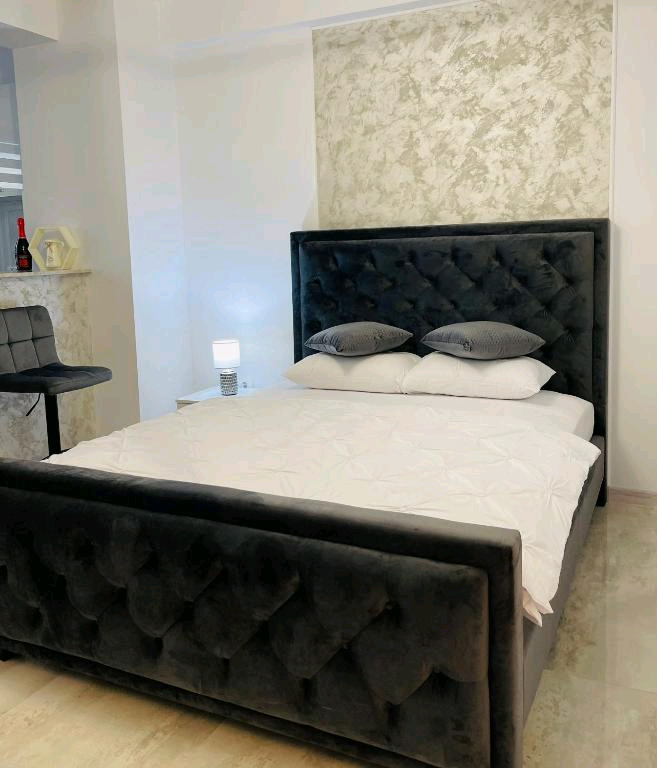 CHRISTMAS SALE HILTON BEDS WITH HIGH QUALITY MATTRESS 🎅 in Wigston