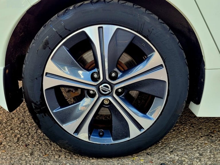 2019 Nissan Leaf 40kWh Tekna Hatchback 5dr Electric Auto (150 ps) Hatchback ELECTRIC Automatic