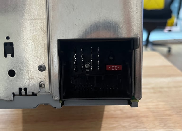 OFFICIAL AUDI A3 2007 1.6 FSI S LINE MK2 3DR BOSCH CAR SETERO CD PLAYER 