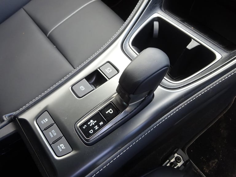 2024 74 REG LEXUS LBX TAKUMI HYBRID AUTO DAMAGED REPAIRABLE SALVAGE