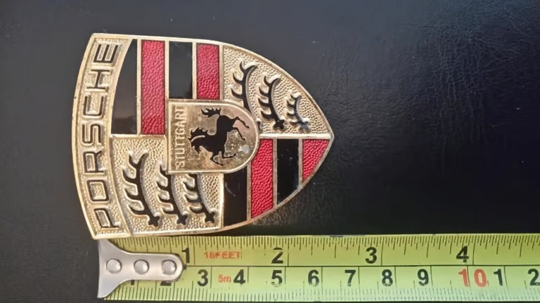 Porsche bonnet badge