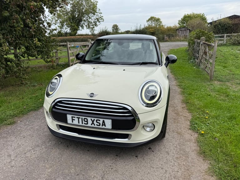 2019 MINI Hatch 1.5 Cooper Exclusive Euro 6 (s/s) 3dr HATCHBACK Petrol Manual