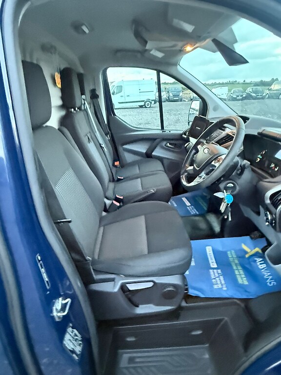 2013 Ford Transit Custom 2.2 TDCi 125ps Low Roof Trend Van PANEL VAN DIESEL Manual