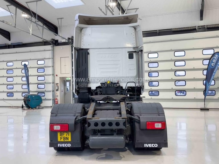 Iveco Stralis NP460, CNG Truck, Fixed Fifth Wheel, Visor, Rear Mounted Batteries